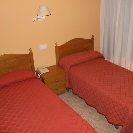 Villodrigo Hostal Sandino מראה חיצוני תמונה